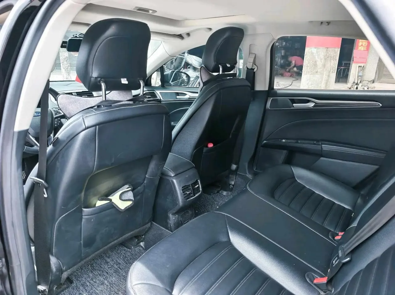 Ford Mondeo 2020 EcoBoost 180 Luxury Edition 8