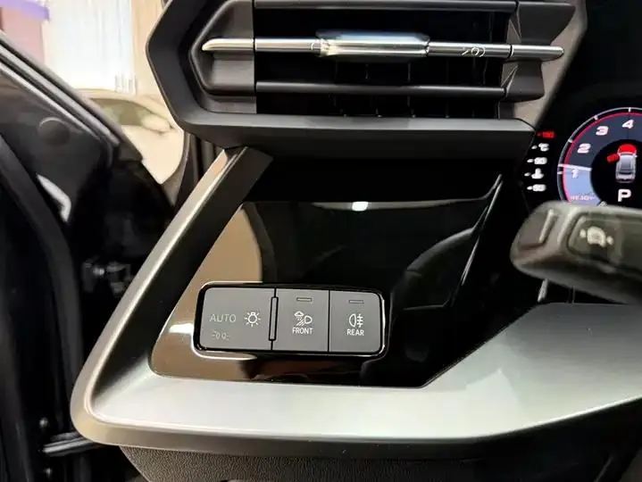 Audi A3 2022 model A3L Limousine 35 TFSI Sporty Style 9