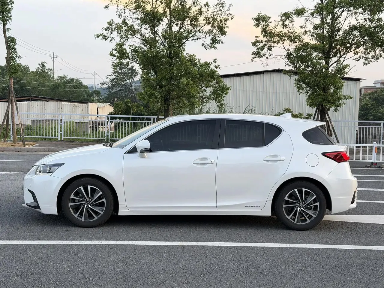 Lexus CT 2017 CT200h Comfort Edition Monochrome National V 5