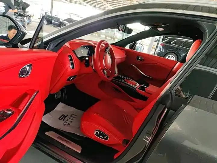 Aston Martin DBX 2020 4.0T V8 8