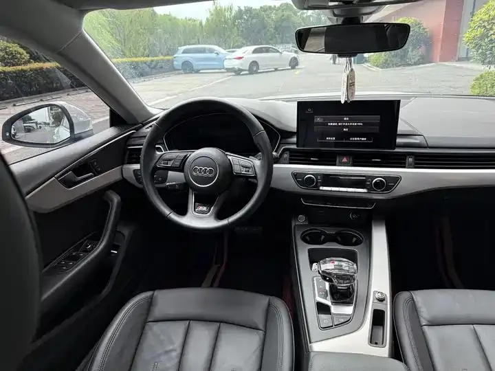 Audi A5 2021 model Sportback 40 TFSI Fashion Dynamic Edition 6