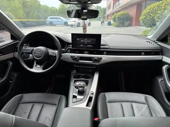 Audi A5 2021 model Sportback 40 TFSI Fashion Dynamic Edition 8