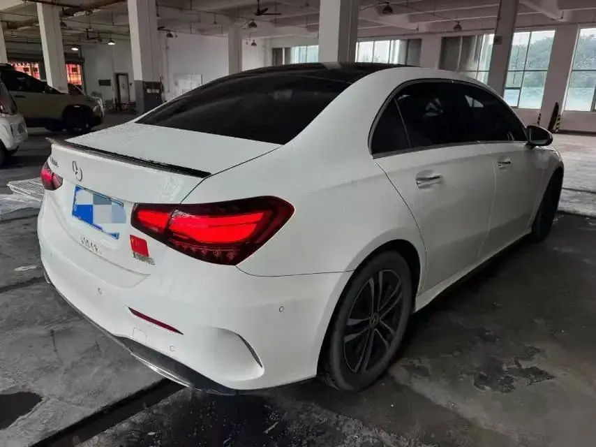 Mercedes Benz Class A 2023 A 200 L 1.3T Dynamic Automatic 2