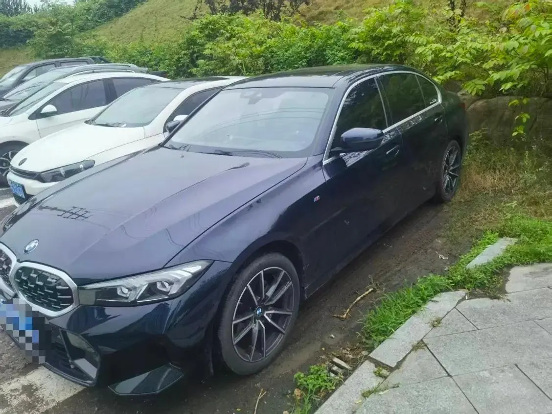 BMW 3 Series 2023 model 325Li M Sport Package - View 1