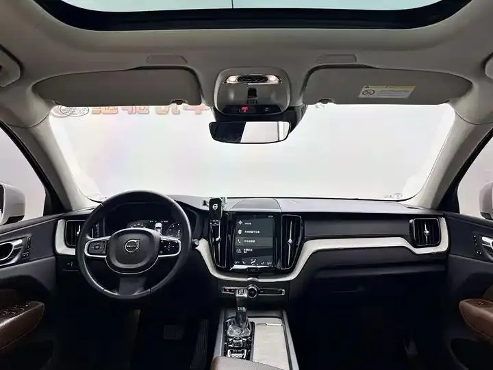 Volvo XC60 2020 T5 4WD Zhiyuan Deluxe Edition 10