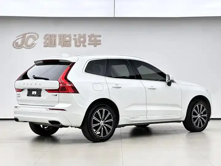 Volvo XC60 2020 T5 4WD Zhiyuan Deluxe Edition 4