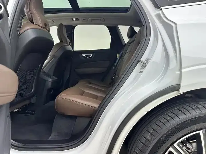 Volvo XC60 2020 T5 4WD Zhiyuan Deluxe Edition 7