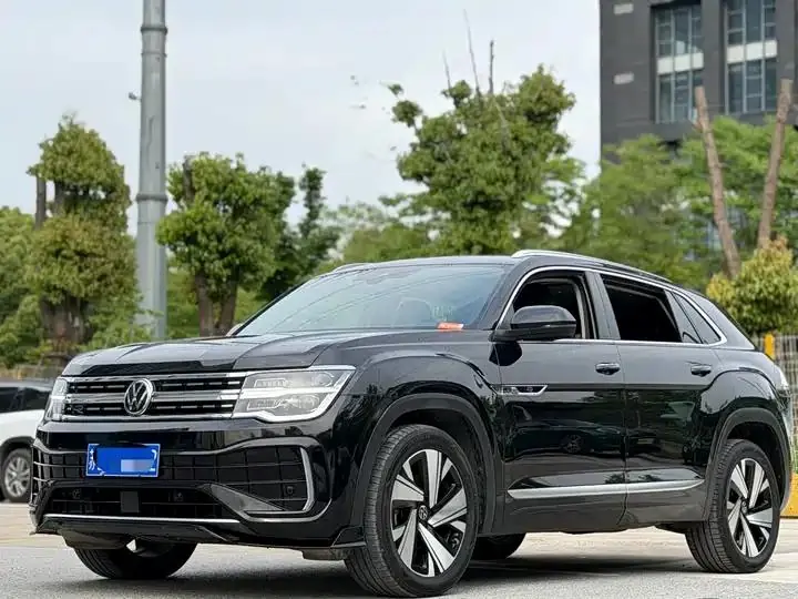 Open image lightbox: Touang X 2023 Touang X 380TSI 4-wheel Drive Enjoy Deluxe Edition