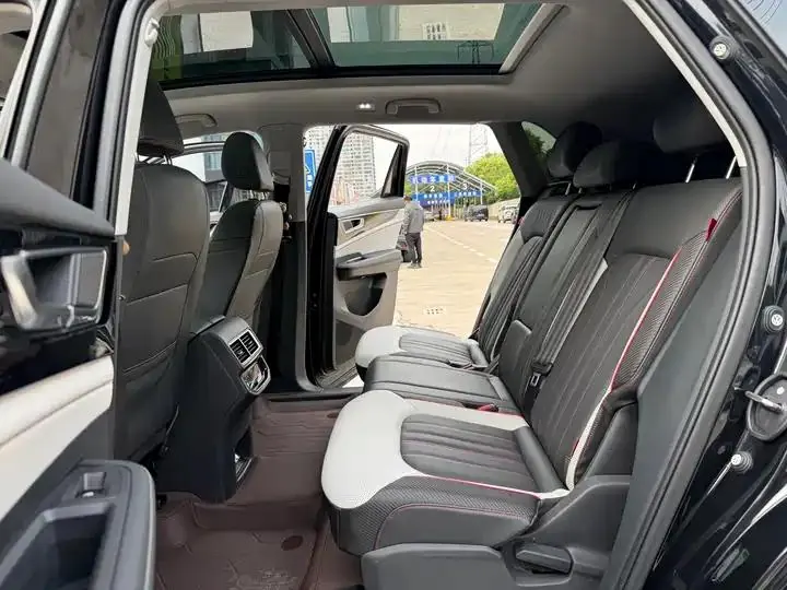 Touang X 2023 Touang X 380TSI 4-wheel Drive Enjoy Deluxe Edition 22