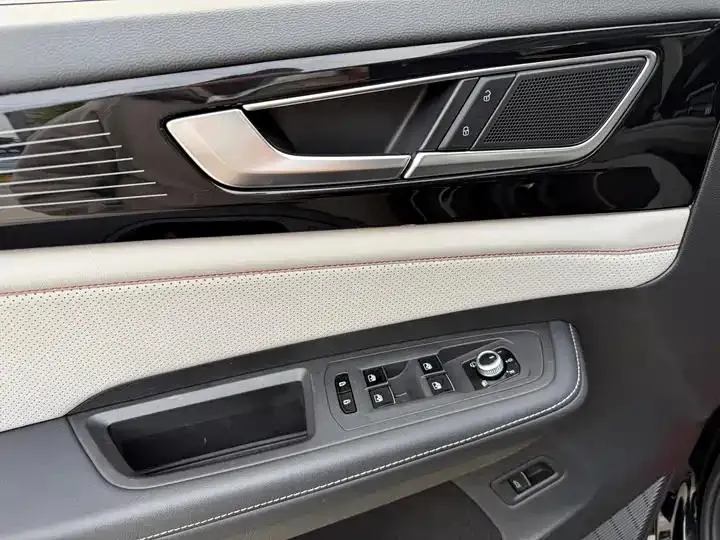 Touang X 2023 Touang X 380TSI 4-wheel Drive Enjoy Deluxe Edition 9