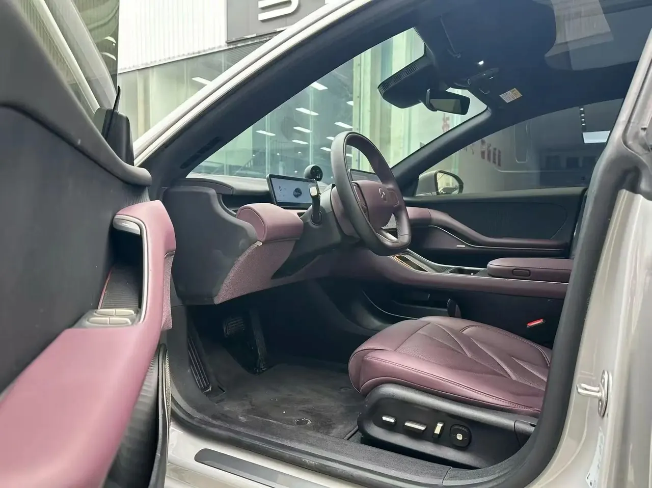 NIO 2025 ET5T 75kWh Touring automatic 4