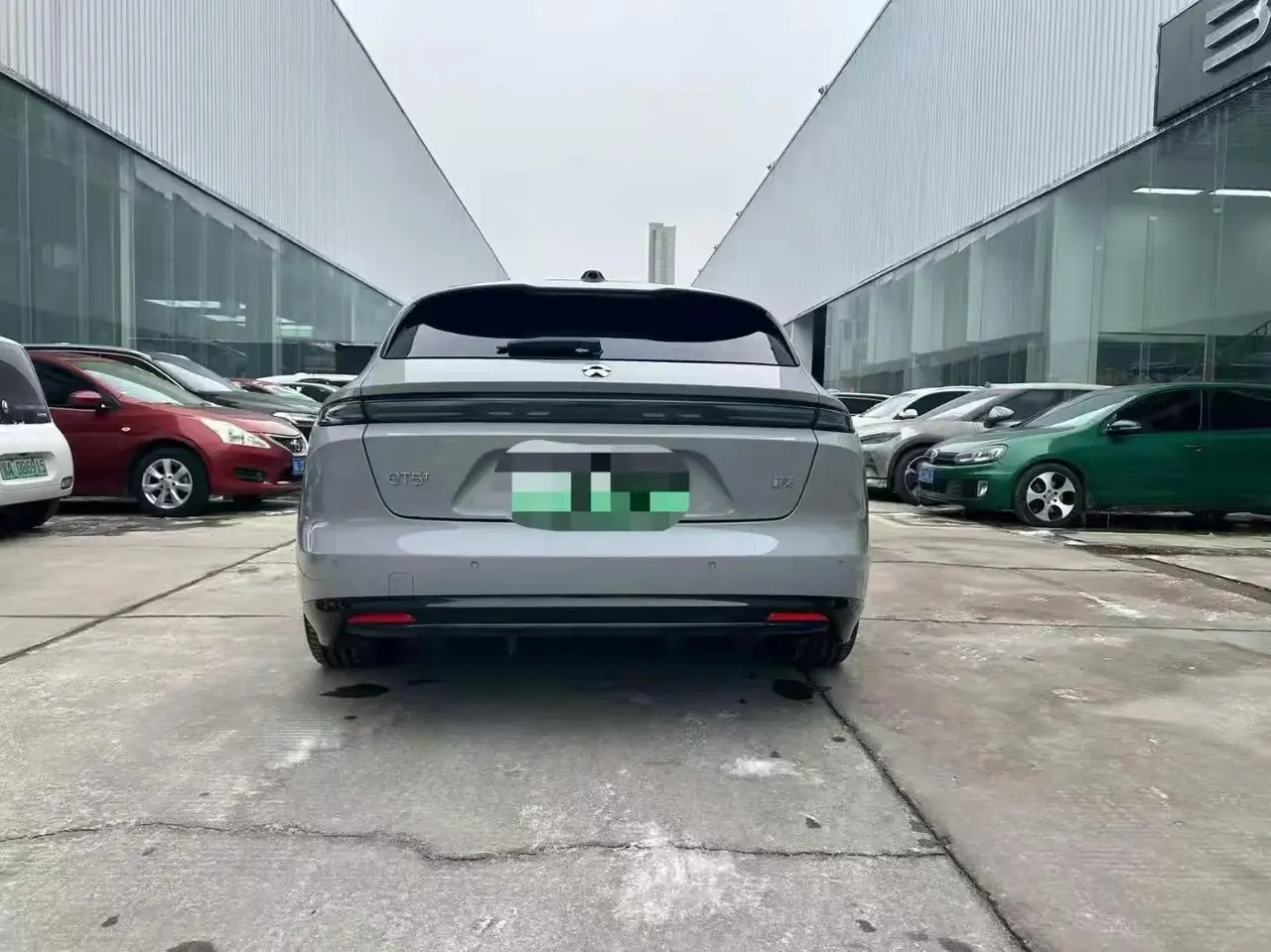 NIO 2025 ET5T 75kWh Touring automatic 8