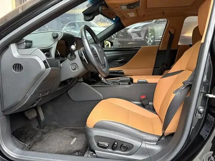 Lexus ES 2022 200 Executive Edition 10