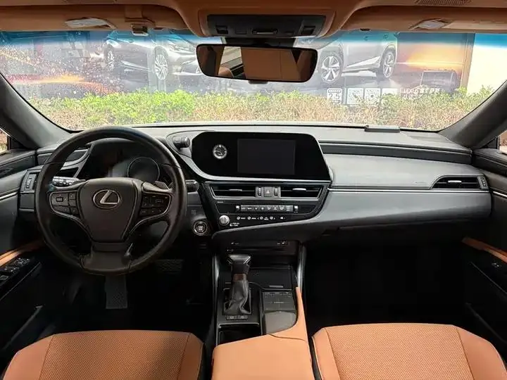 Lexus ES 2022 200 Executive Edition 12