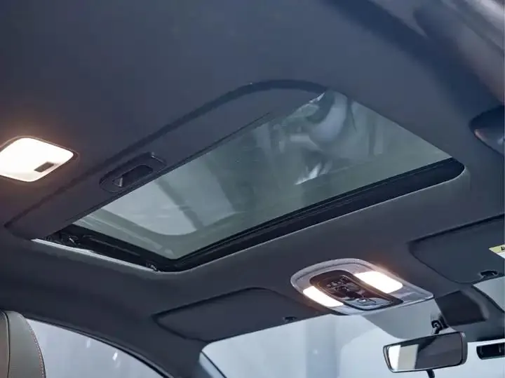 Elantra 2022 240TGDi DCT LUX Prestige Edition 20