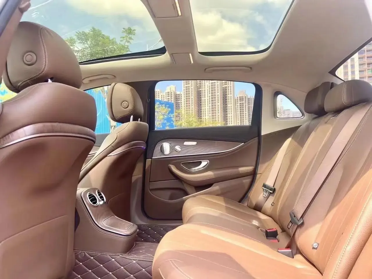 Mercedes Benz E-Class 2021 E 300 L Fashion 3