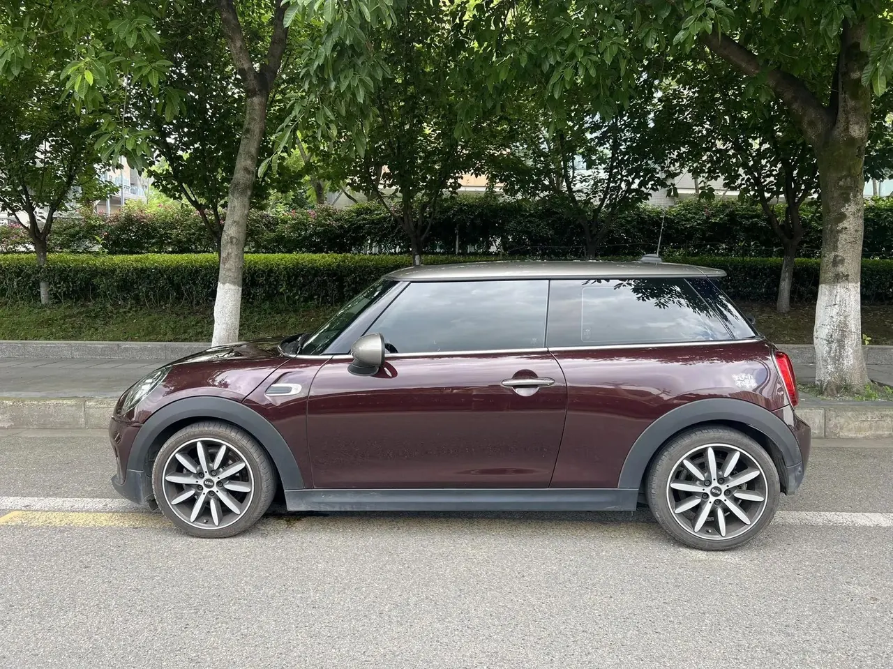 MINI 2019 1.5T COOPER ARTIST 3