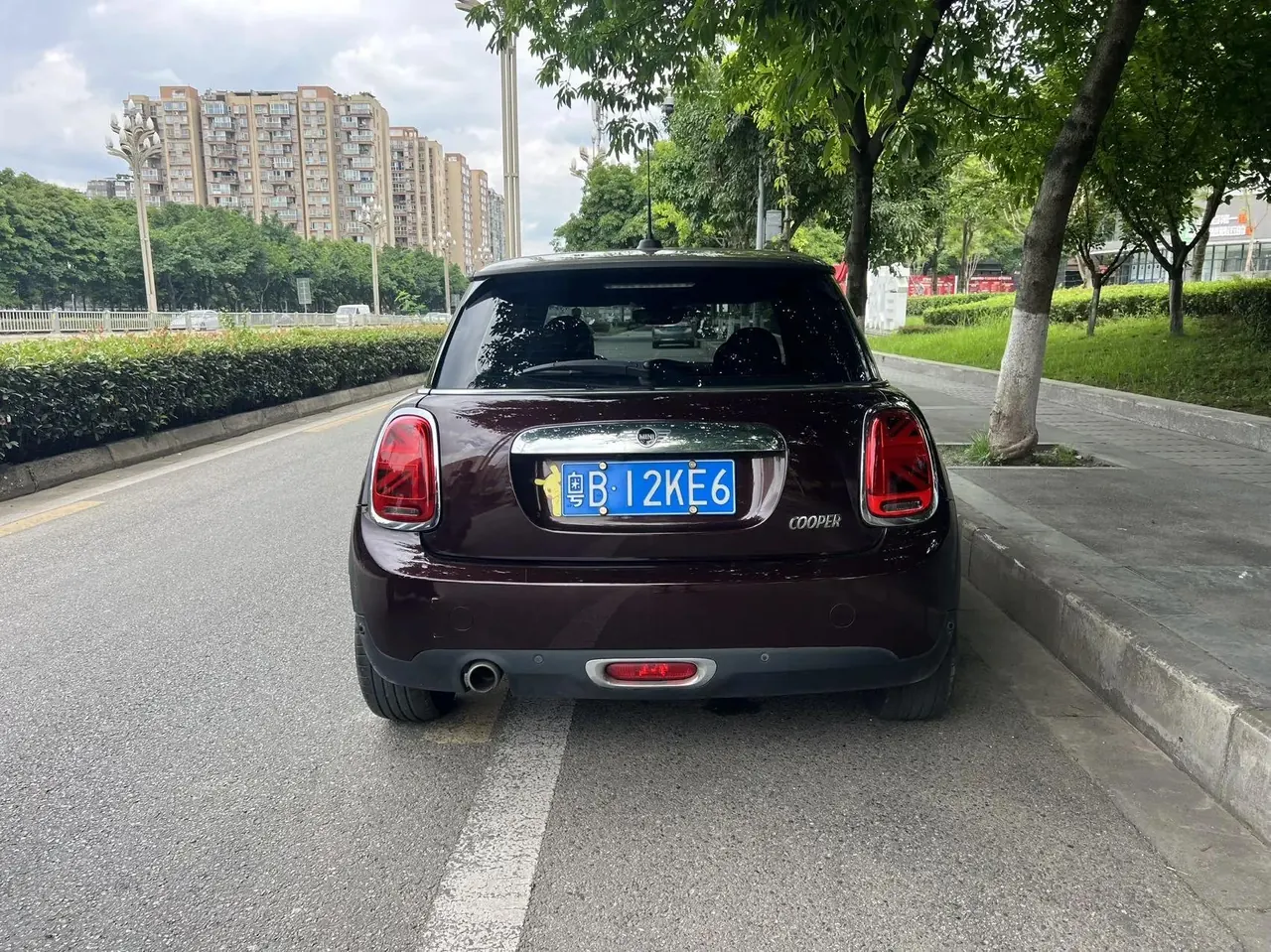 MINI 2019 1.5T COOPER ARTIST 5