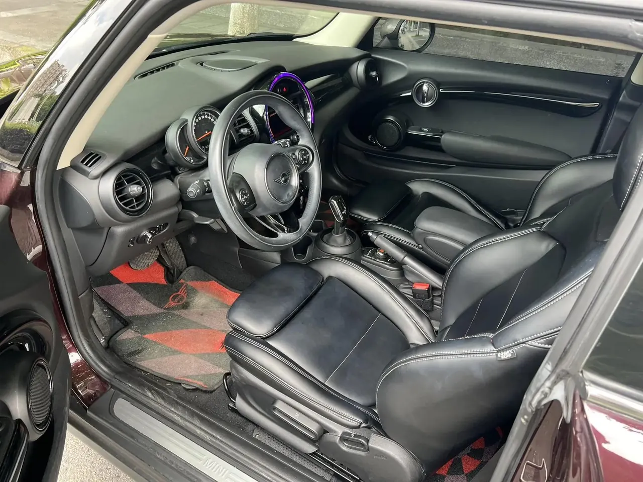 MINI 2019 1.5T COOPER ARTIST 6