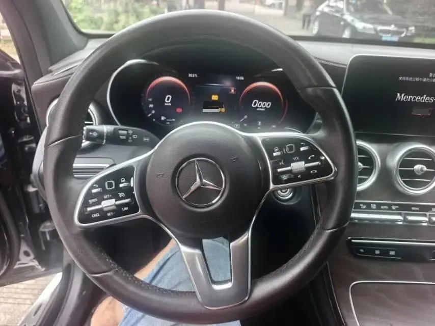 Mercedes Benz GLC 2020 model, facelifted GLC 300 L 4MATIC Sport version 5