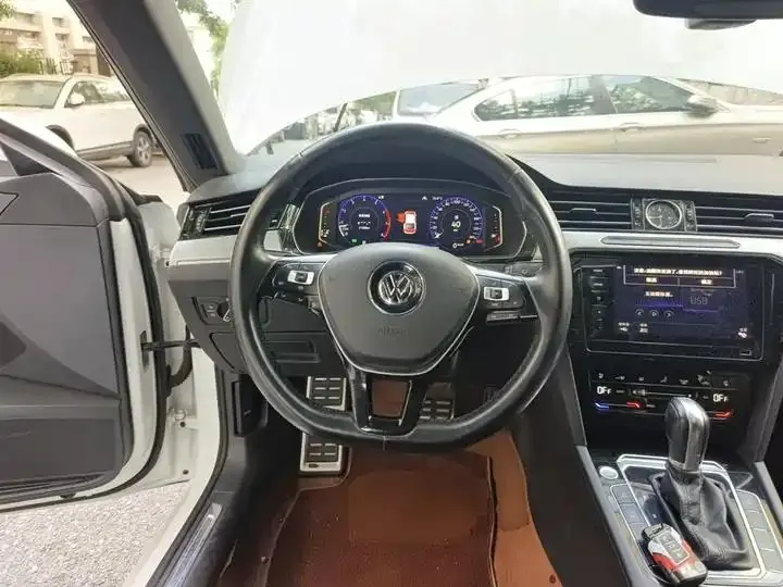 FAW-Volkswagen CC 2020 330TSI Charming Yan Edition Country VI 11