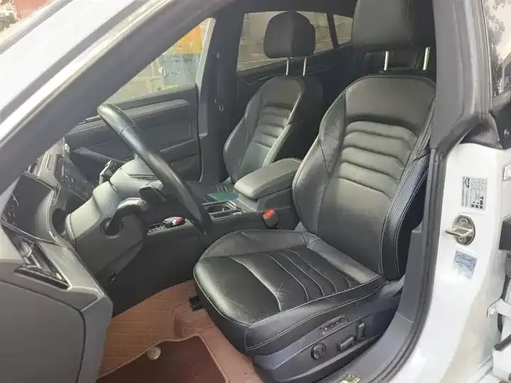 FAW-Volkswagen CC 2020 330TSI Charming Yan Edition Country VI 16