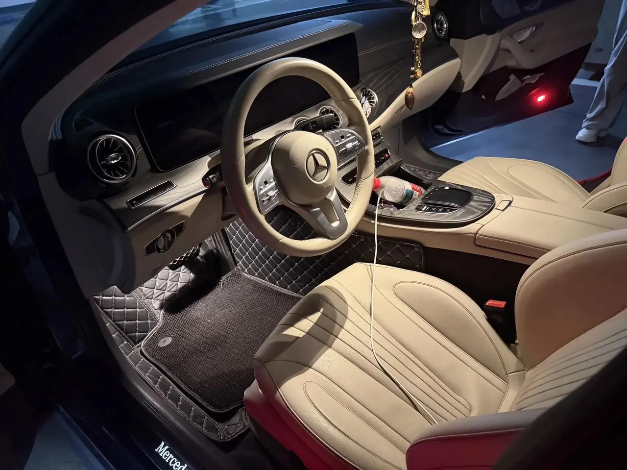 Mercedes Benz CLS 2020 CLS 300 Luxury 5