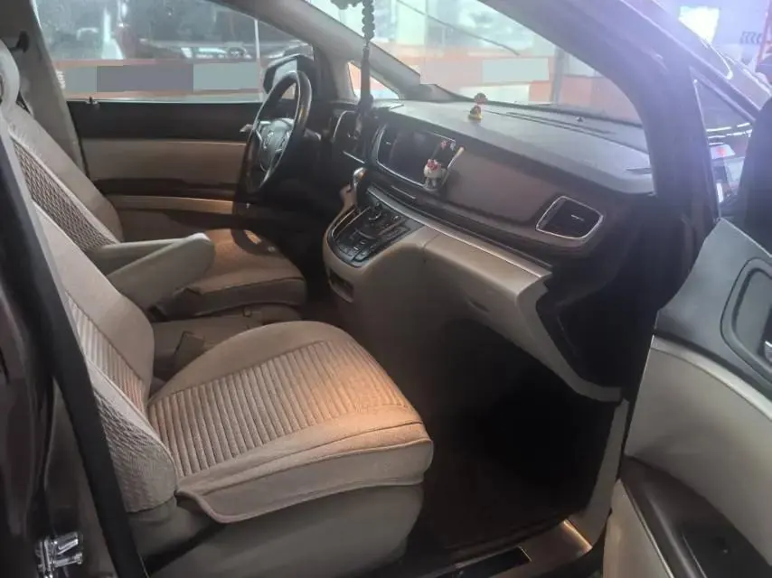 Buick GL8 2018 model 28T Luxury Edition China VI 6