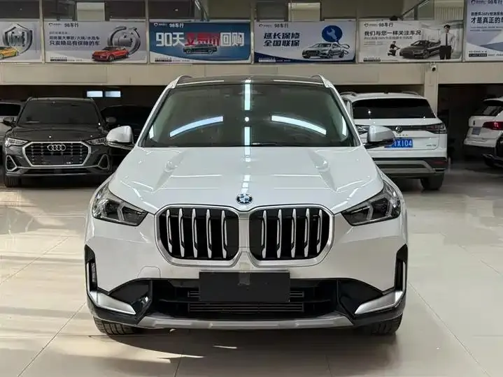 BMW X1 2023 sDrive20Li X Design Set 2