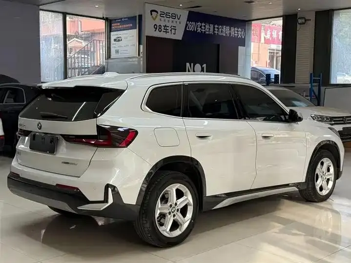 BMW X1 2023 sDrive20Li X Design Set 4