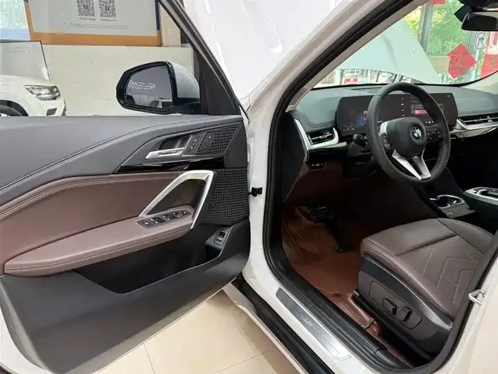 BMW X1 2023 sDrive20Li X Design Set 8