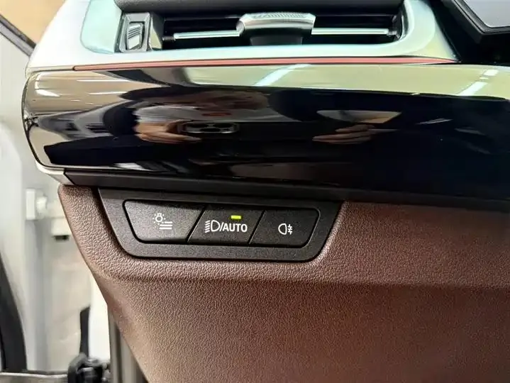 BMW X1 2023 sDrive20Li X Design Set 9