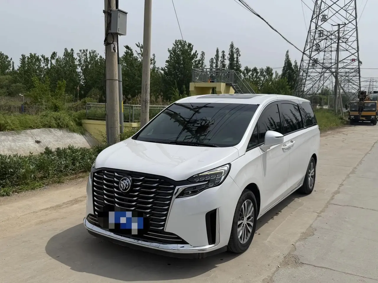 Buick GL8 2023 ES Lu Zun 653T Premium - View 1