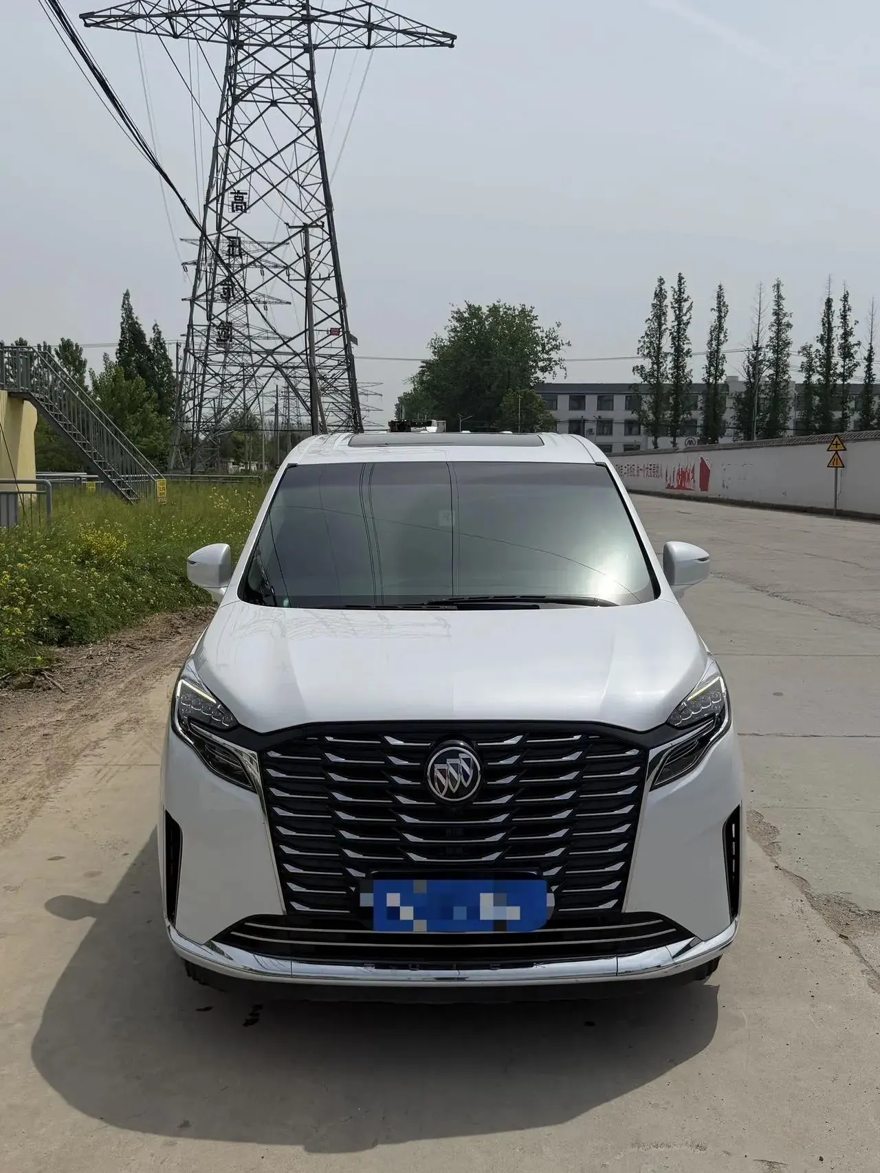 Buick GL8 2023 ES Lu Zun 653T Premium 2
