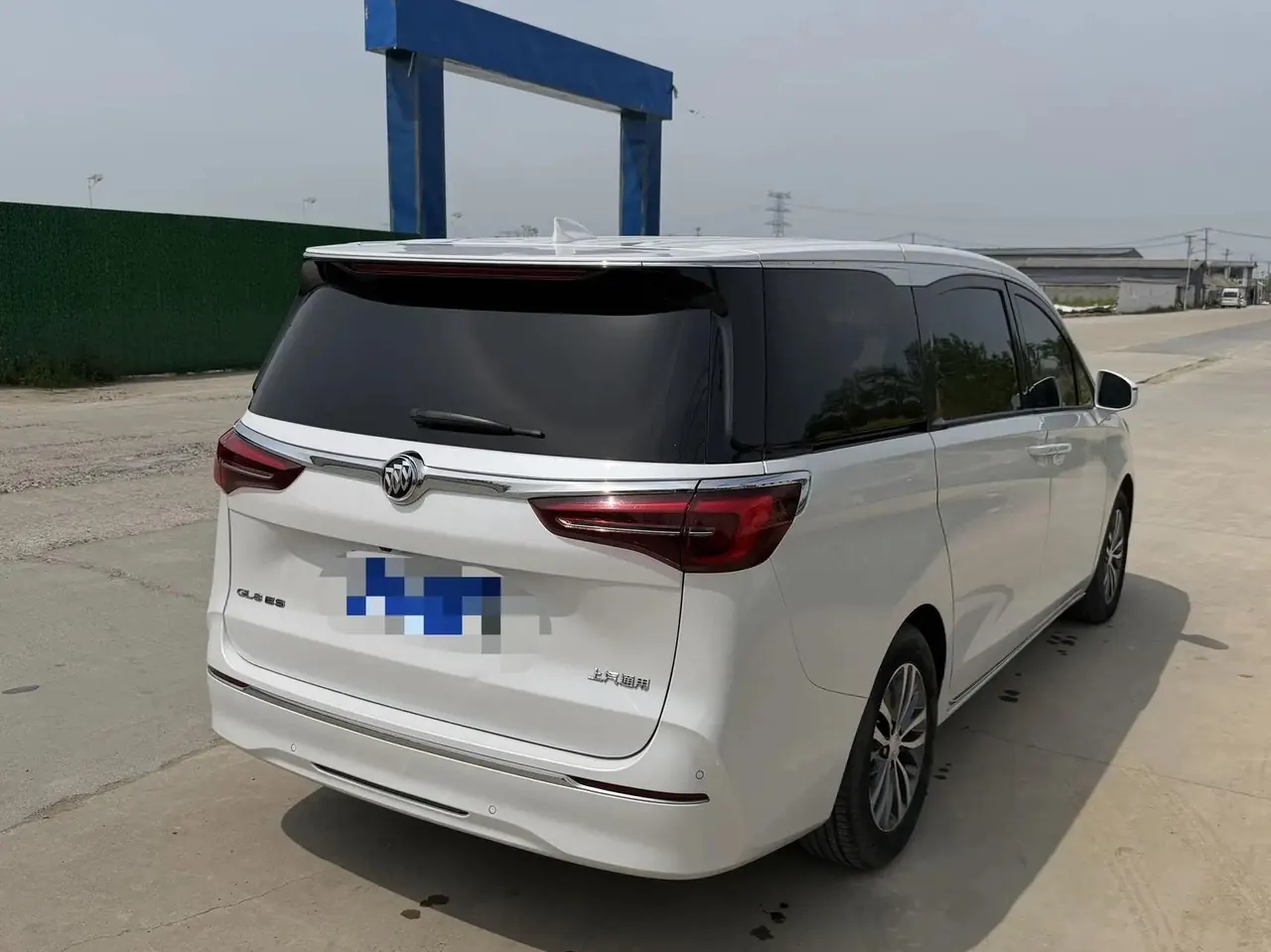 Buick GL8 2023 ES Lu Zun 653T Premium 6