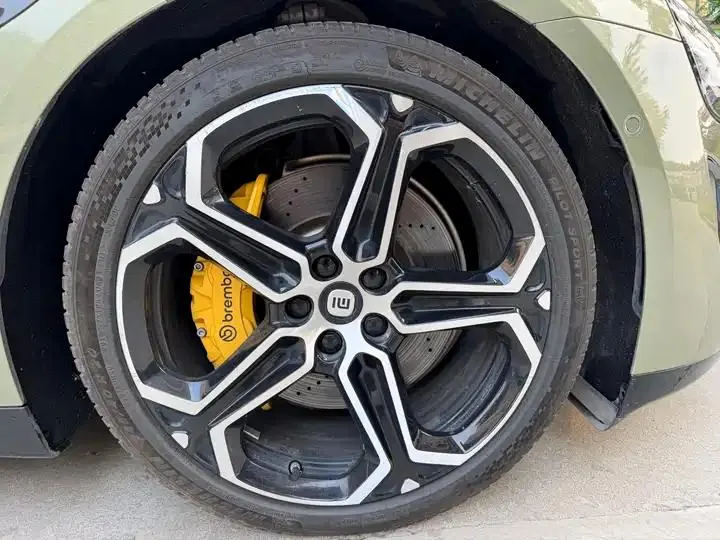 MI SU7 2024 four-wheel drive long endurance high-end smart driving Max version 15