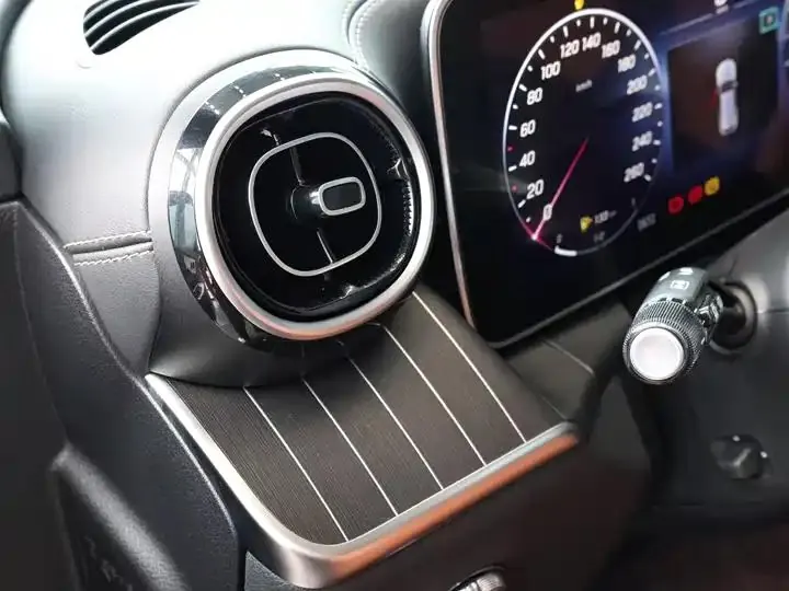 Mercedes Benz GLC 2023 modified GLC 260 L 4MATIC luxury 5 seats 13
