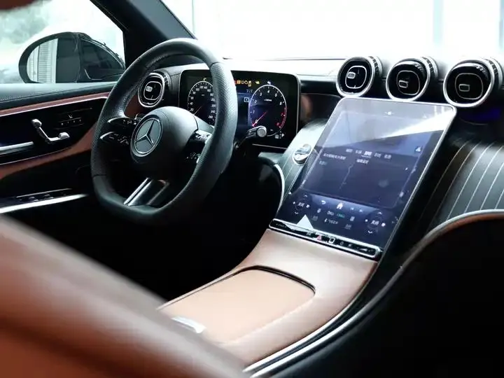 Mercedes Benz GLC 2023 modified GLC 260 L 4MATIC luxury 5 seats 7