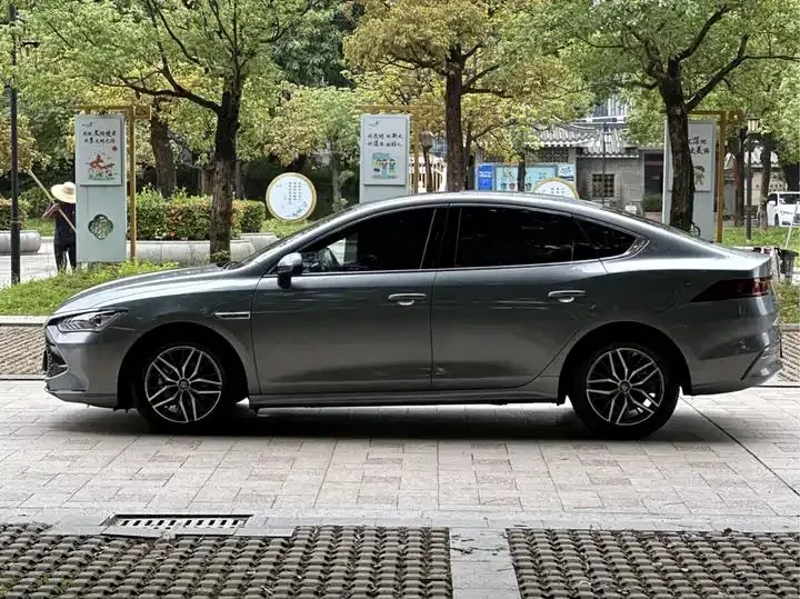Qin PLUS 2021 DM-i 55KM flagship 4