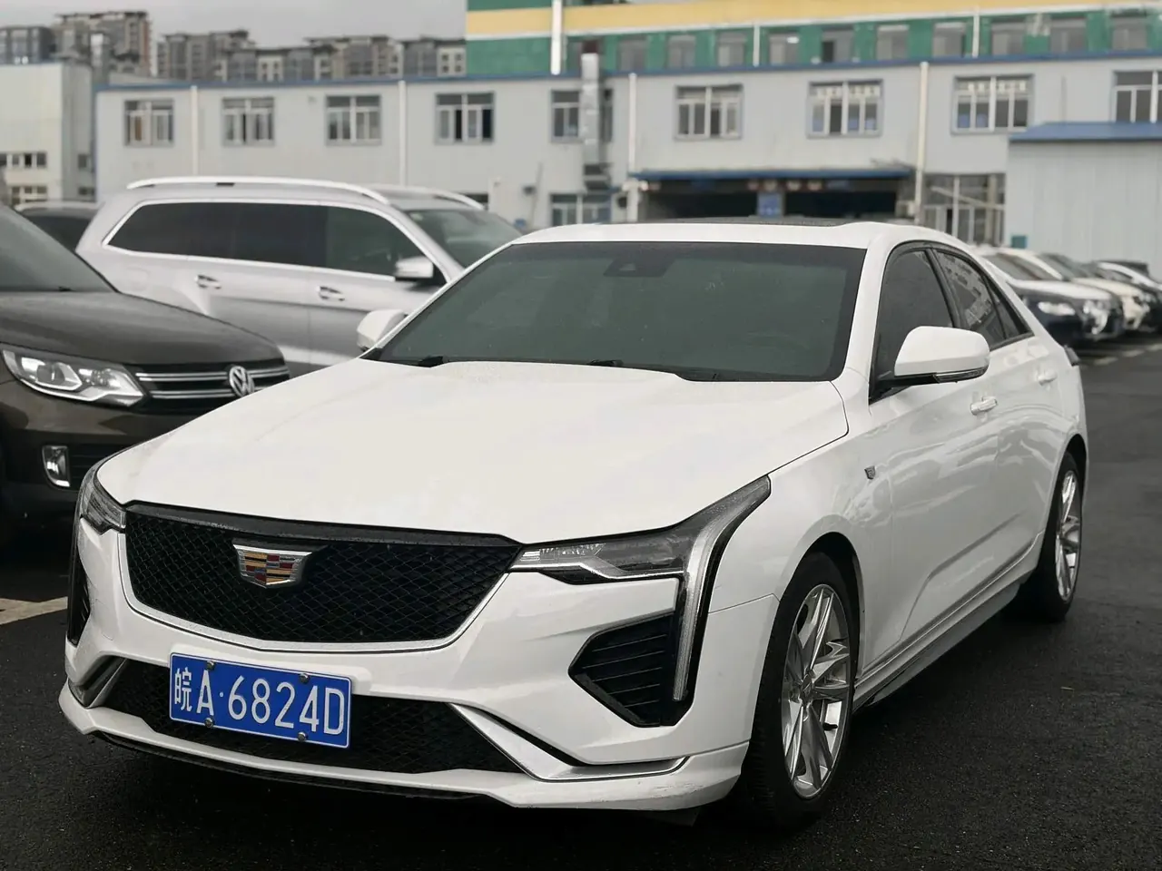 Cadillac CT4 2020 28T Luxury Model - View 1