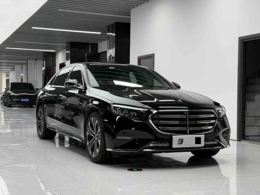 Mercedes Benz E-Class 2025 Model E 300 L 48V 2.0T Luxury Automatic 3