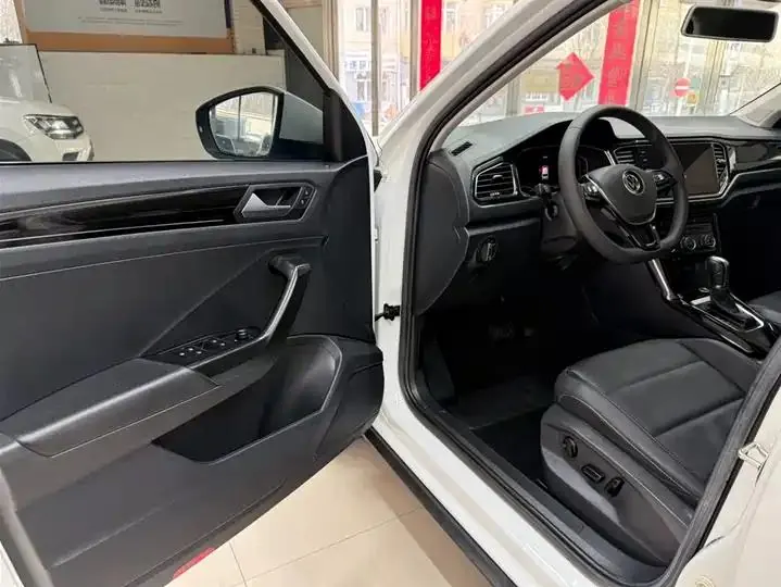 T-ROC 2022 280TSI DSG Front-Wheel Drive Comfort PLUS 8