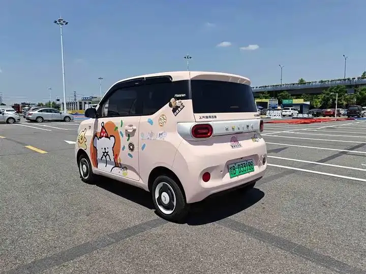 Hongguang MINIEV 2024 3rd Generation 215km Youth Edition 4