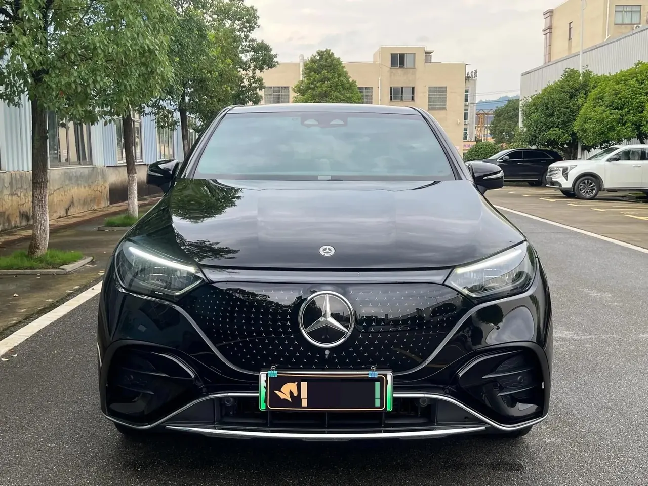Mercedes Benz EQE SUV 2024 500 4MATIC Deluxe Edition 2