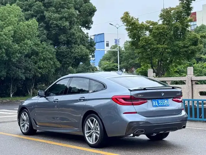 BMW 6 GT 2020 630i M sports suit 4