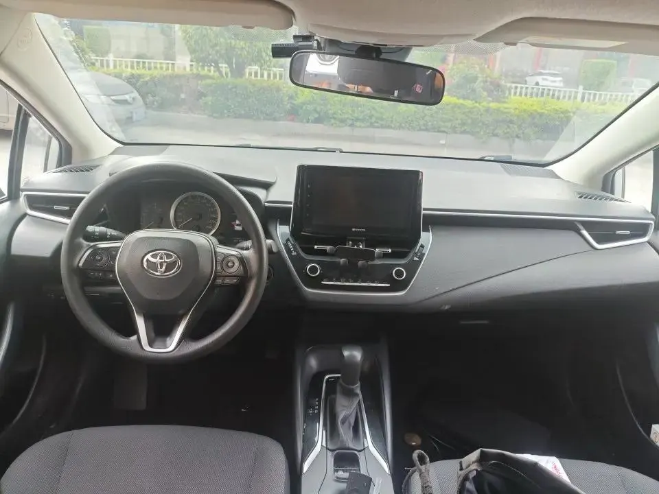 Corolla 2019 1.2T S-CVT GL-i Luxury Edition 3