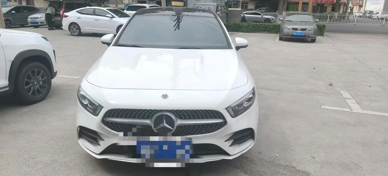 Mercedes Benz A- Class 2020 model facelift A 200 L Sport Sedan Luxury Edition 2