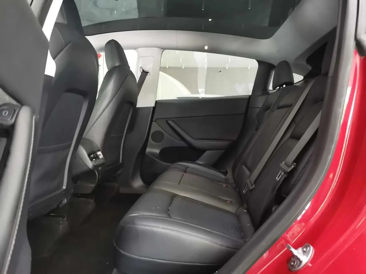 Model Y 2022 rear-wheel drive version 5