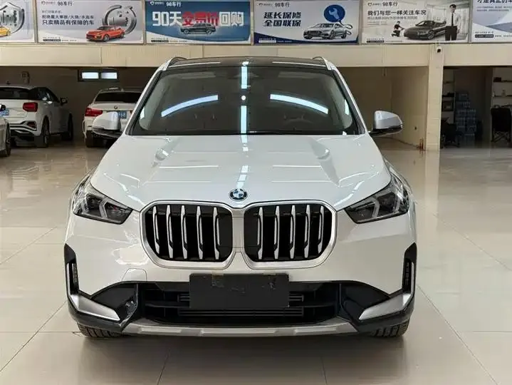 BMW X1 2023 sDrive20Li X Design Set 2