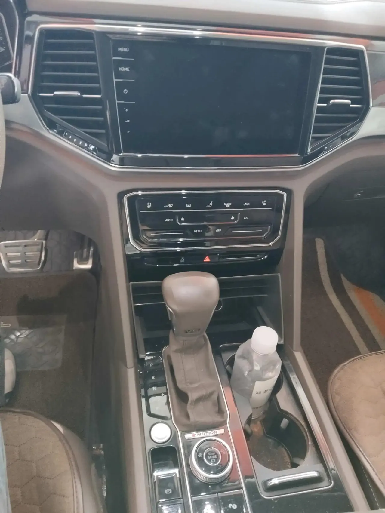 Tuang X 2020 model facelift 530 V6 four-wheel drive revered flagship version 3